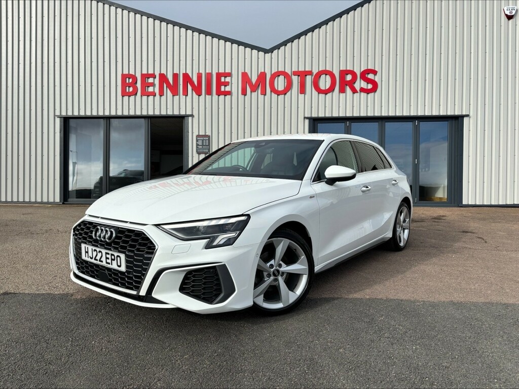 Audi A3 Hatchback 1.5 Tfsi 35 S Line 202222 White