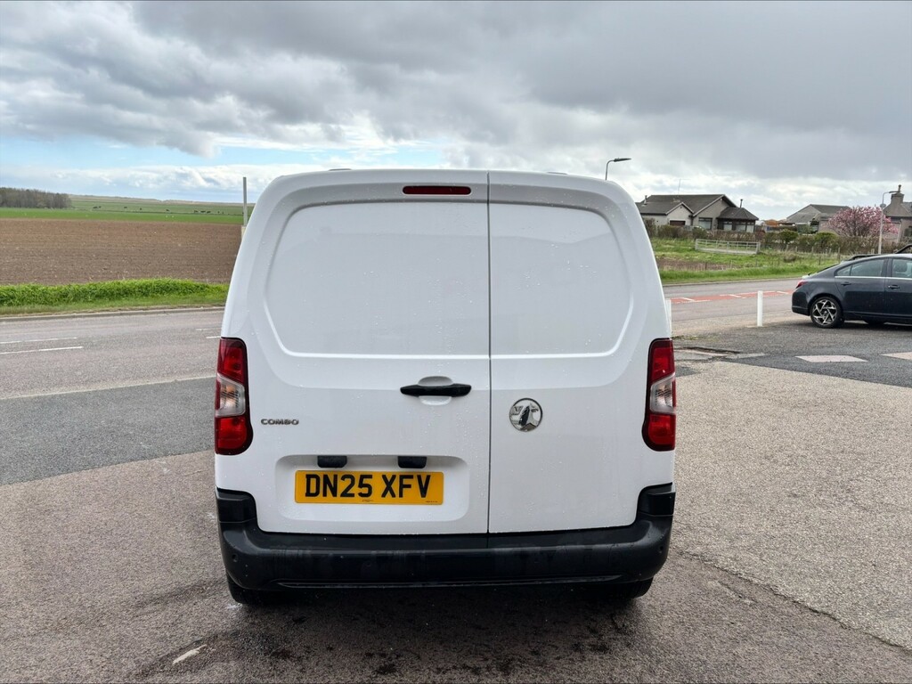 Vauxhall Combo Panel Van 1.5 Turbo D 2300 Prime-plus 202525 DN25XFV White #6