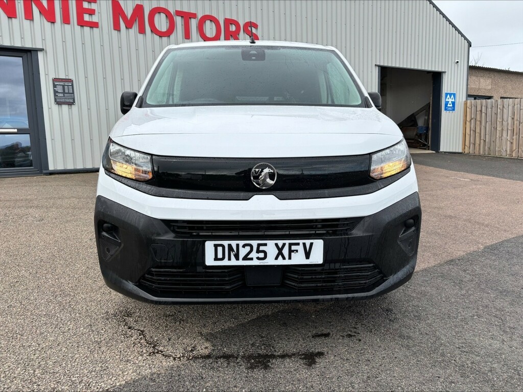 Vauxhall Combo Panel Van 1.5 Turbo D 2300 Prime-plus 202525 DN25XFV White #2