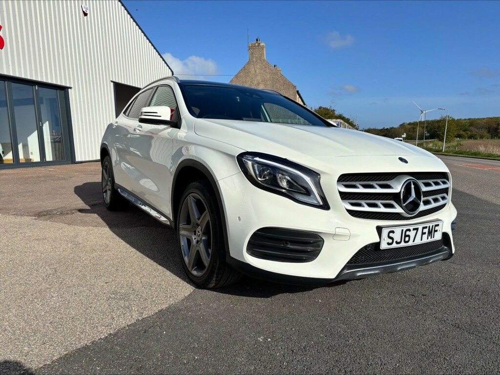 Mercedes-Benz GLA Class Suv 2.1 Gla200d Amg Line 201767 SJ67FMF White #2