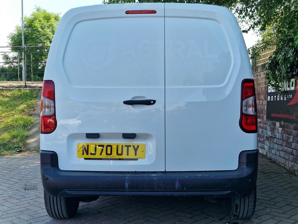 Citroen Berlingo 1.5 Bluehdi 1000 Enterprise M Swb Euro 6 Ss NJ70UTY White #2