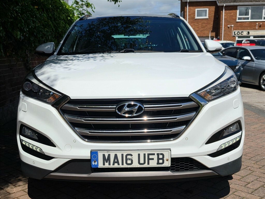 Hyundai Tucson 2.0 Crdi Premium Se 4Wd Euro 6 MA16UFB White #2