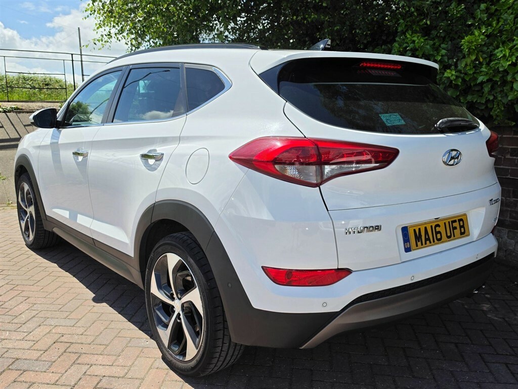 Hyundai Tucson 2.0 Crdi Premium Se 4Wd Euro 6 MA16UFB White #5