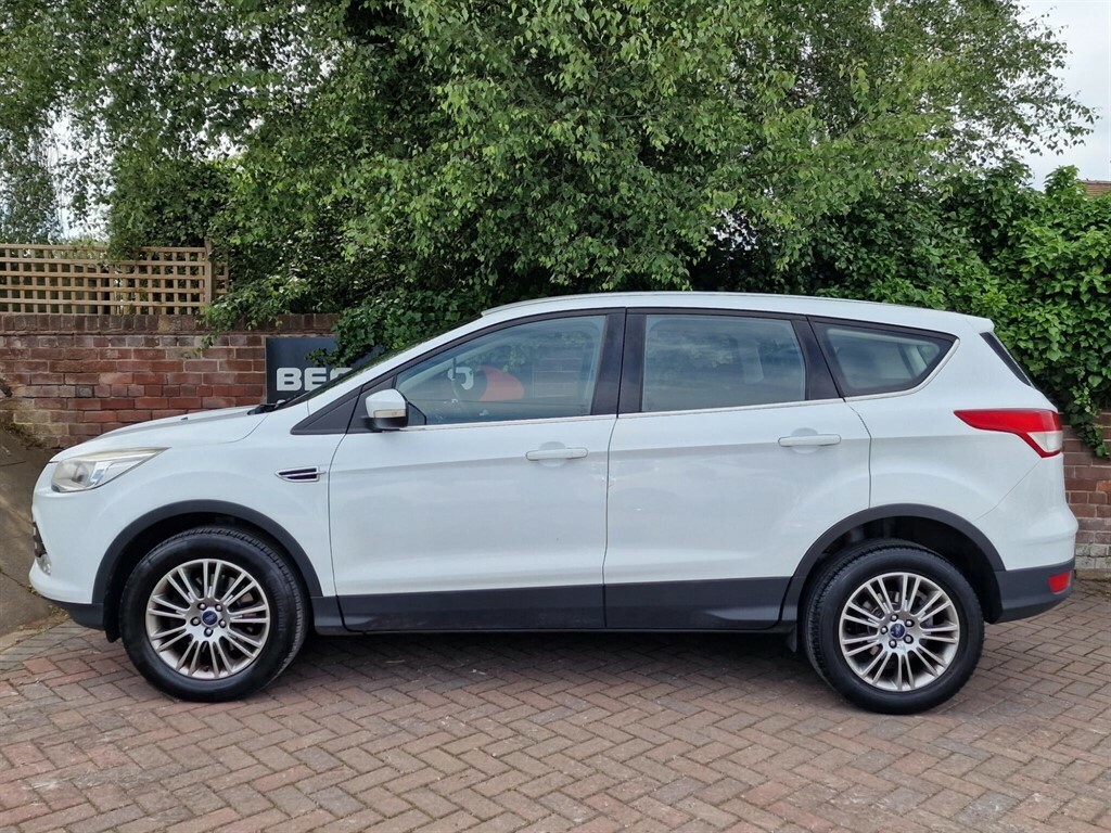 Ford Kuga 2.0 Tdci Titanium Awd Euro 5 SL63KDX White #2