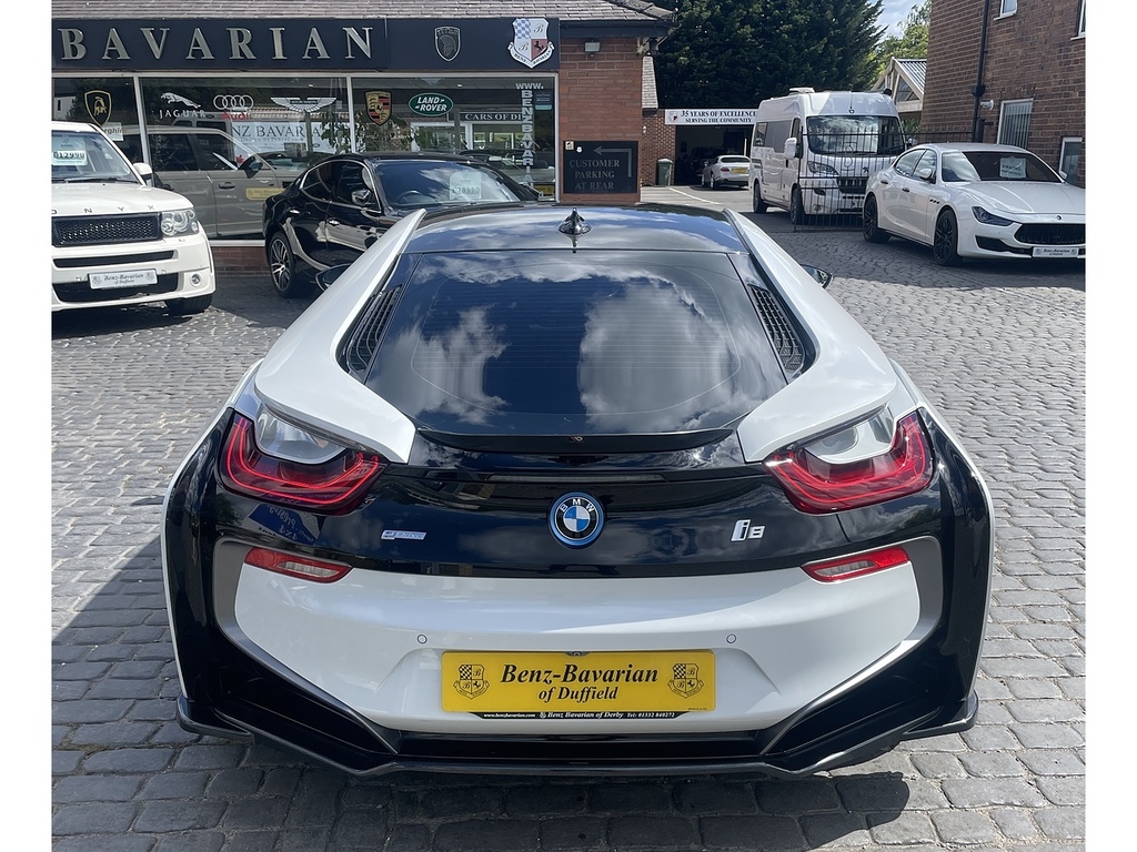 BMW i8 2dr Auto White #8