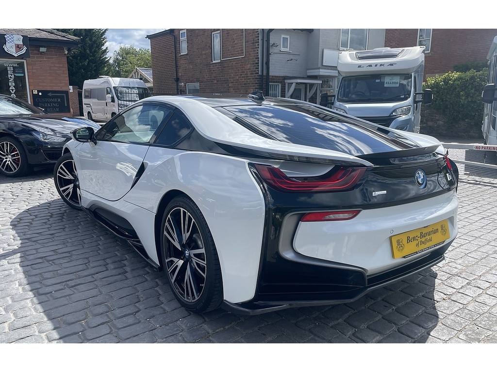 BMW i8 2dr Auto White #10