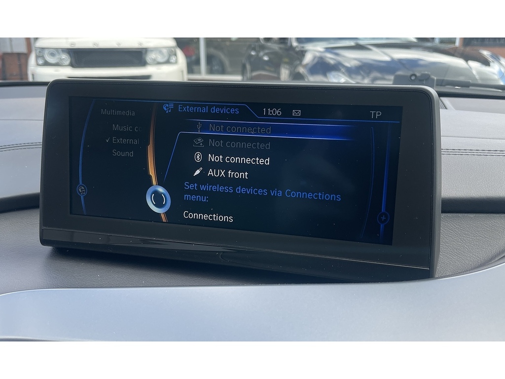 BMW i8 2dr Auto White #22