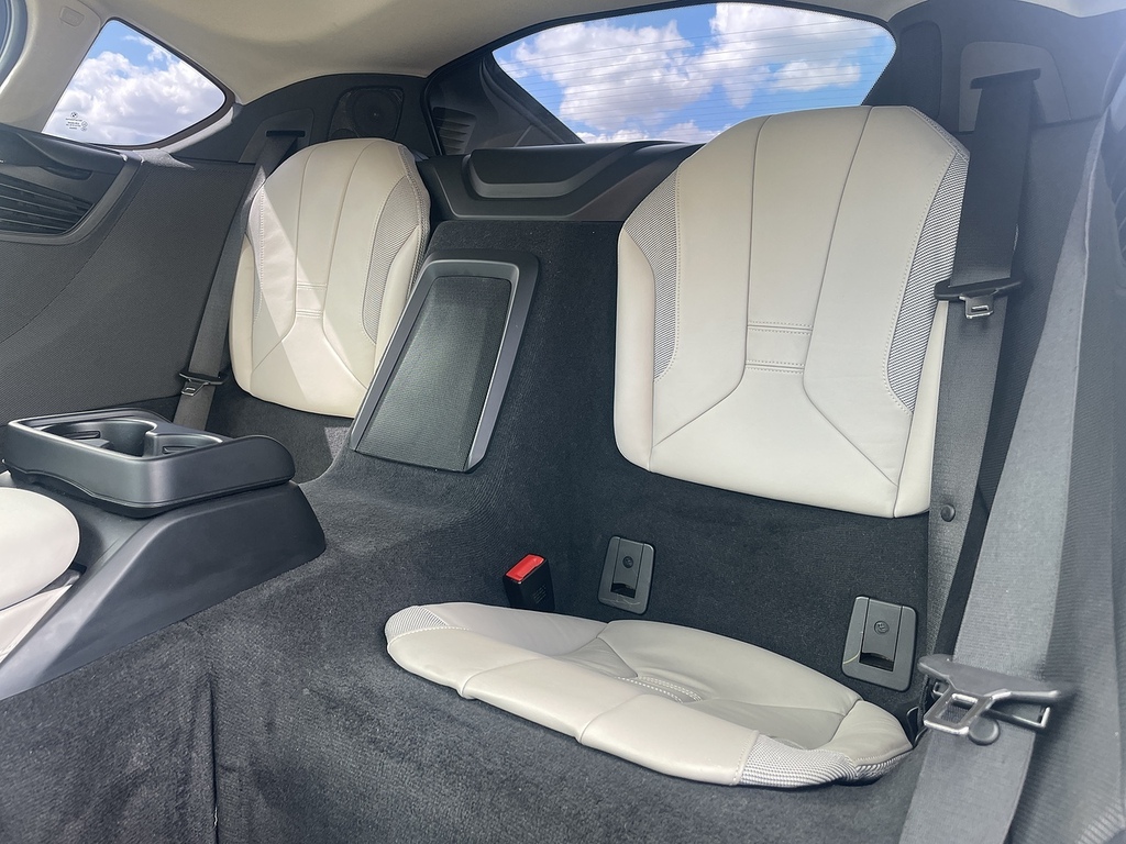 BMW i8 2dr Auto White #30