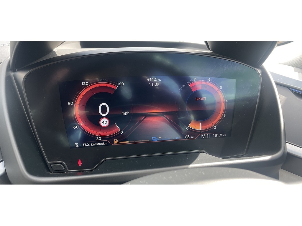 BMW i8 2dr Auto White #17