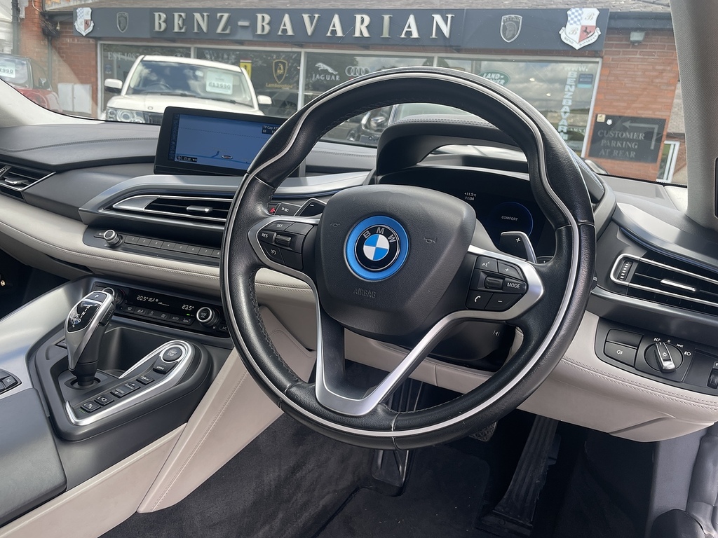 BMW i8 2dr Auto White #14