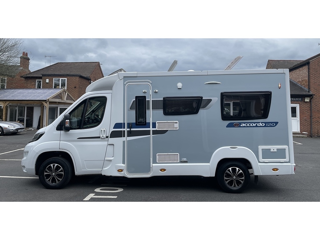 Peugeot Elddis Accordo 120 2.0 Bluehdi 333 Chassis Cab White #6