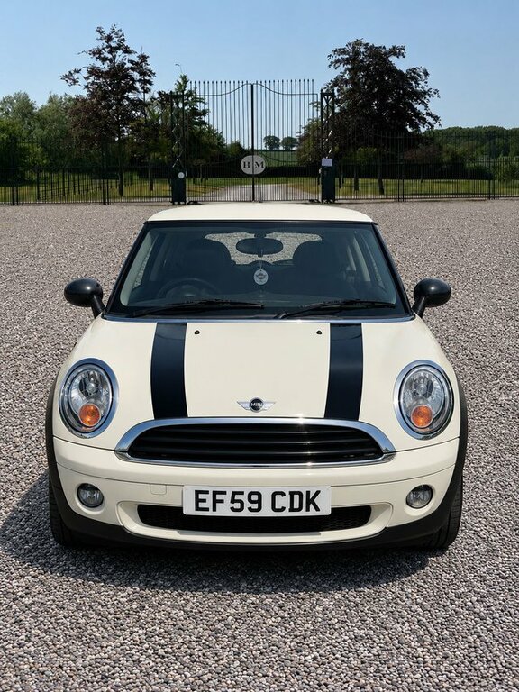 Mini Hatch 1.4 First Hatchback Euro 4 75 P White #2