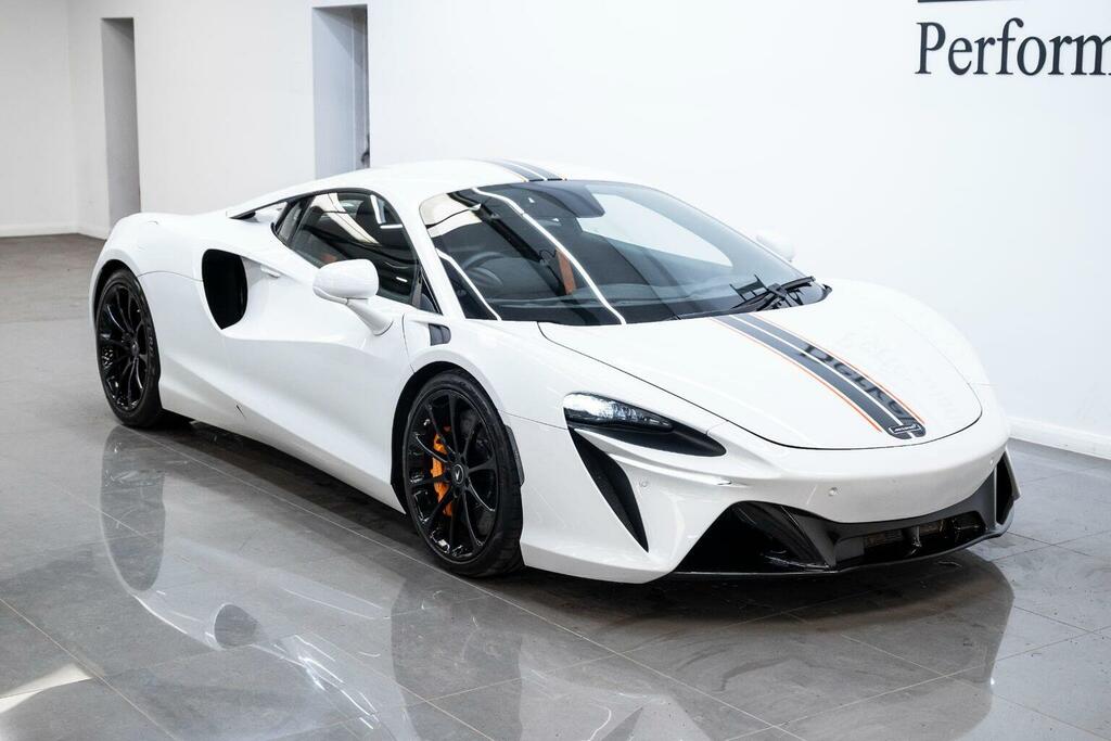 McLaren Artura Coupe 3.0T V6 7.4Kwh Ssg Euro 6 Ss 202323 White