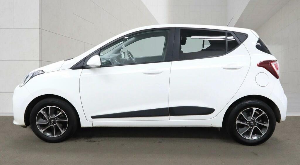 Hyundai I10 1.2 Premium Euro 6 KR67XRB White #5