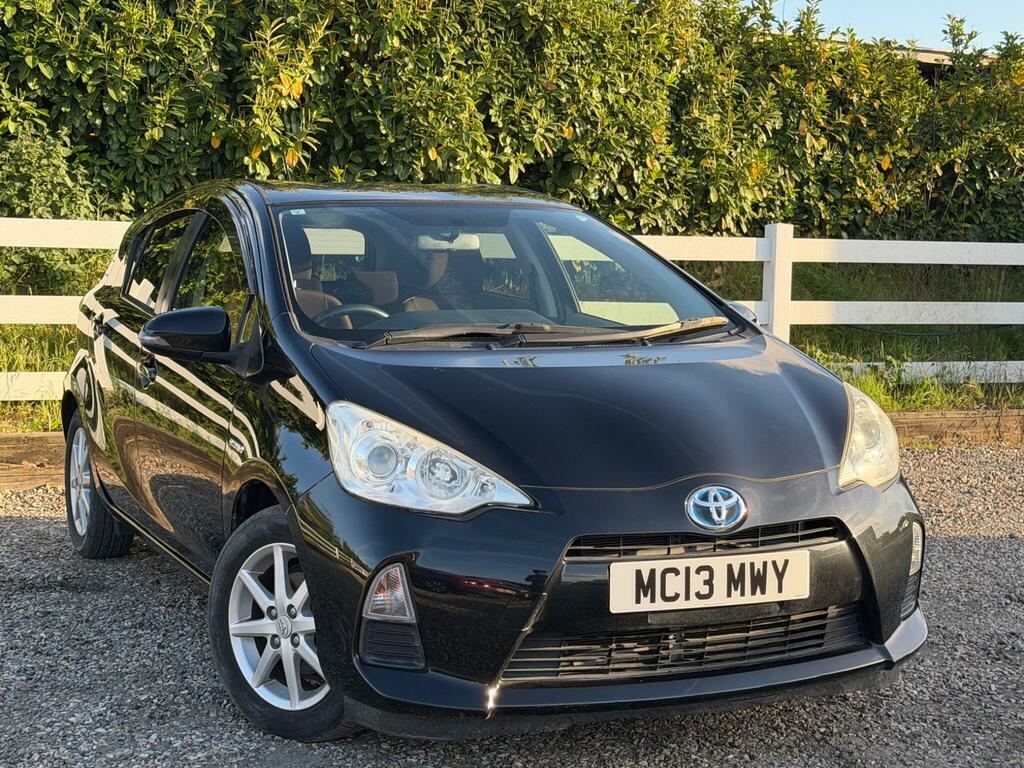 Toyota Aqua 1.5 5dr Black