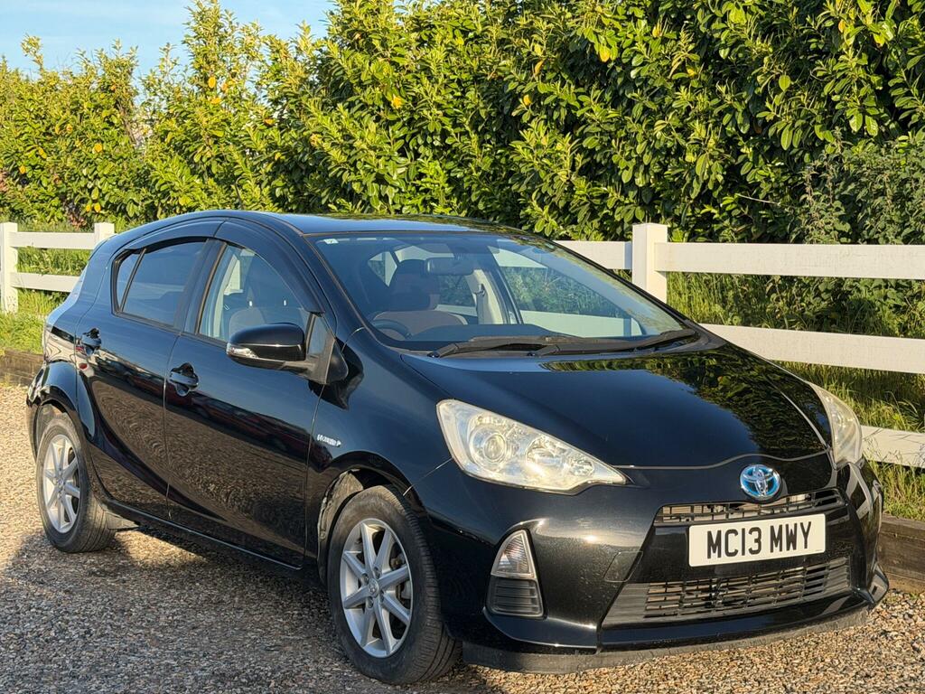 Toyota Aqua 1.5 5dr Black #3