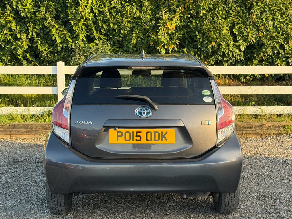 Toyota Aqua Hatchback White #11