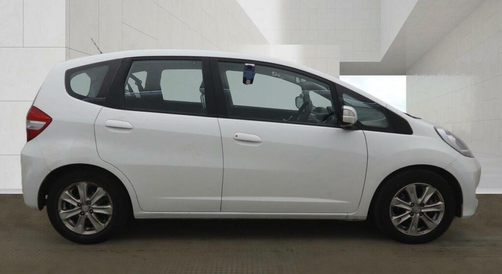 Honda Jazz 1.4 I-vtec Es Cvt Euro 5 SA13HKO White #3