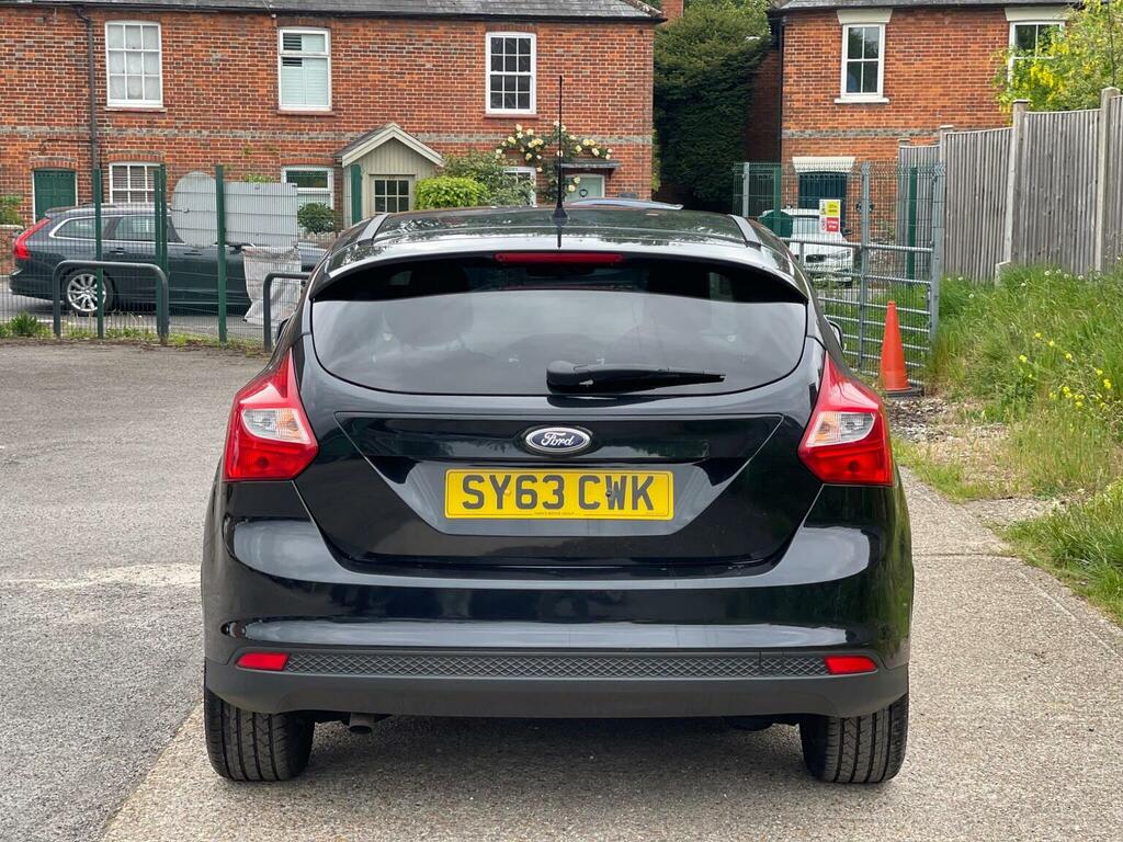 Ford Focus Hatchback 1.6 Tdci Zetec Euro 5 Ss 201363 SY63CWK Black #4