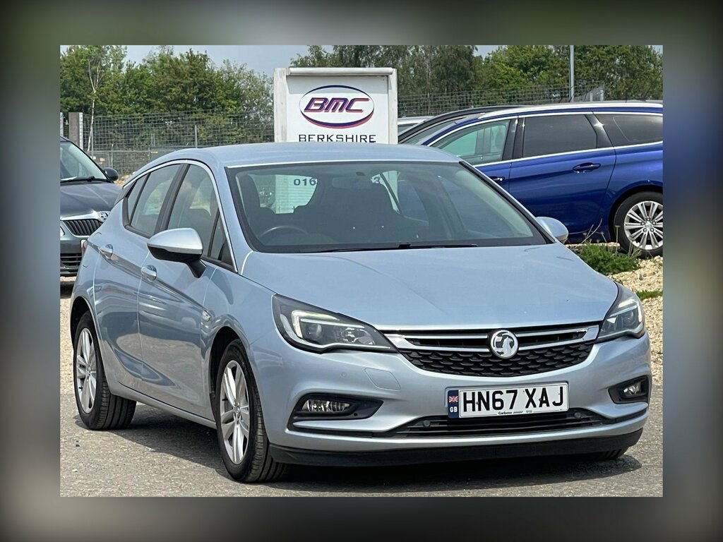 Vauxhall Astra 1.6 Cdti Ecotec Blueinjection Tech Line Nav Hatchb HN67XAJ Silver #3