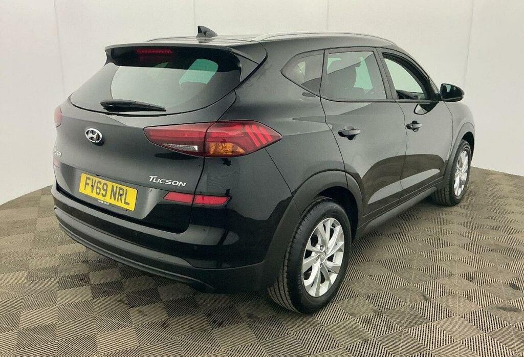 Hyundai Tucson Suv 1.6 Gdi Se Nav Euro 6 Ss 201969 FV69NRL Black #3