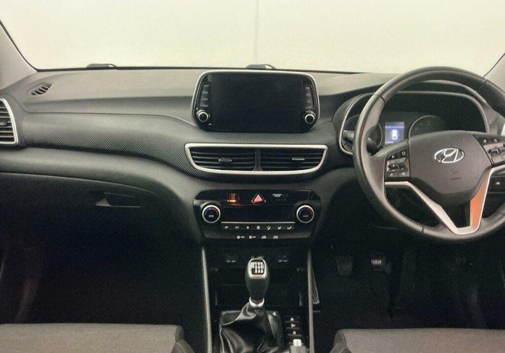 Hyundai Tucson Suv 1.6 Gdi Se Nav Euro 6 Ss 201969 FV69NRL Black #4