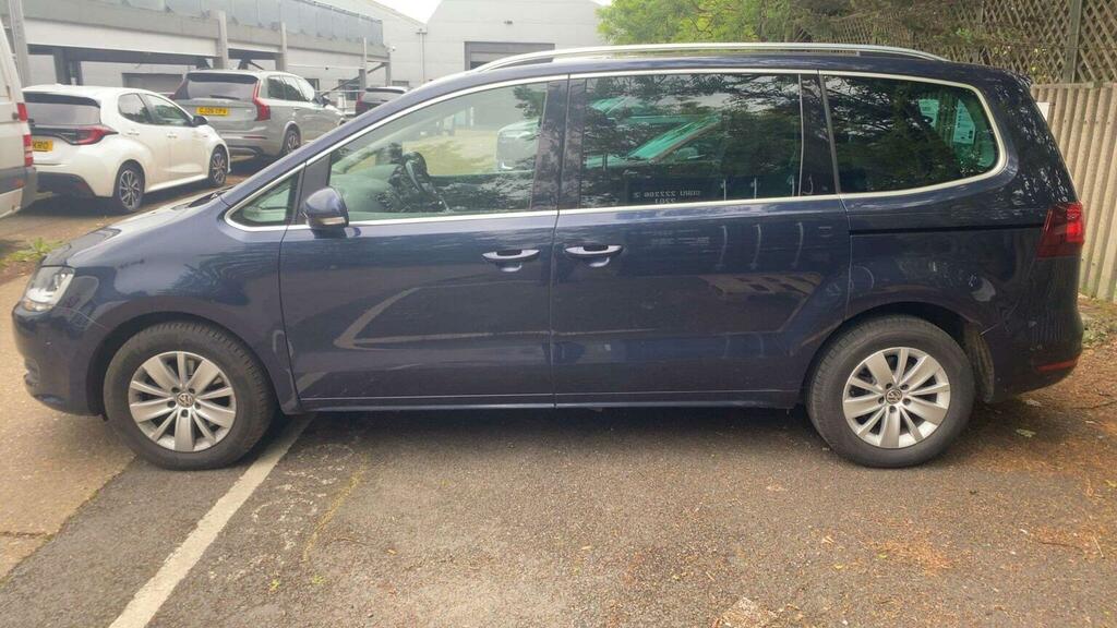 Volkswagen Sharan Mpv 2.0 Tdi Se Dsg Euro 6 Ss 201717 Blue #6