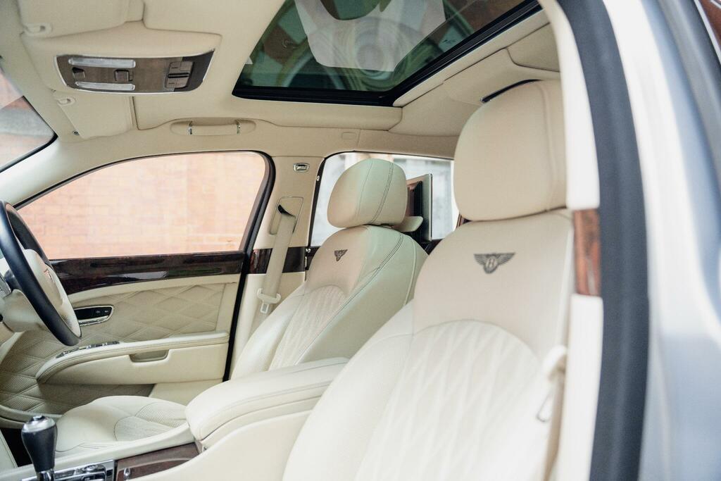 Bentley Mulsanne Speed V8 Silver #58