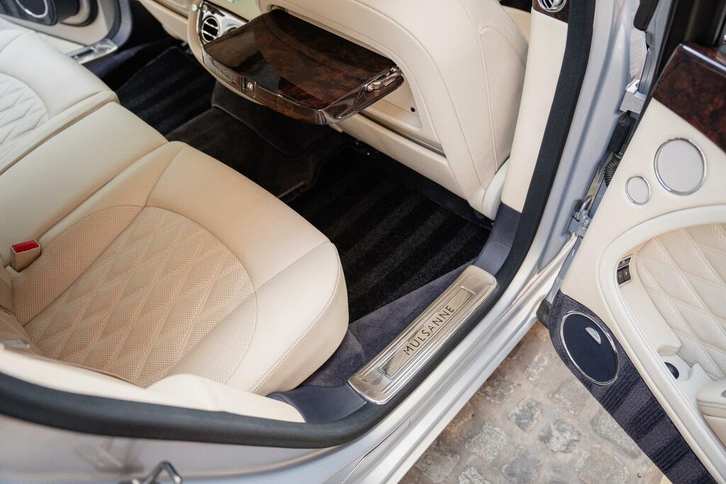 Bentley Mulsanne Speed V8 Silver #31