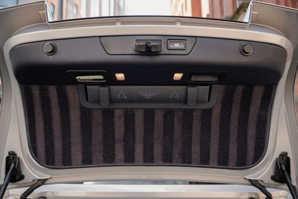 Bentley Mulsanne Speed V8 Silver #27