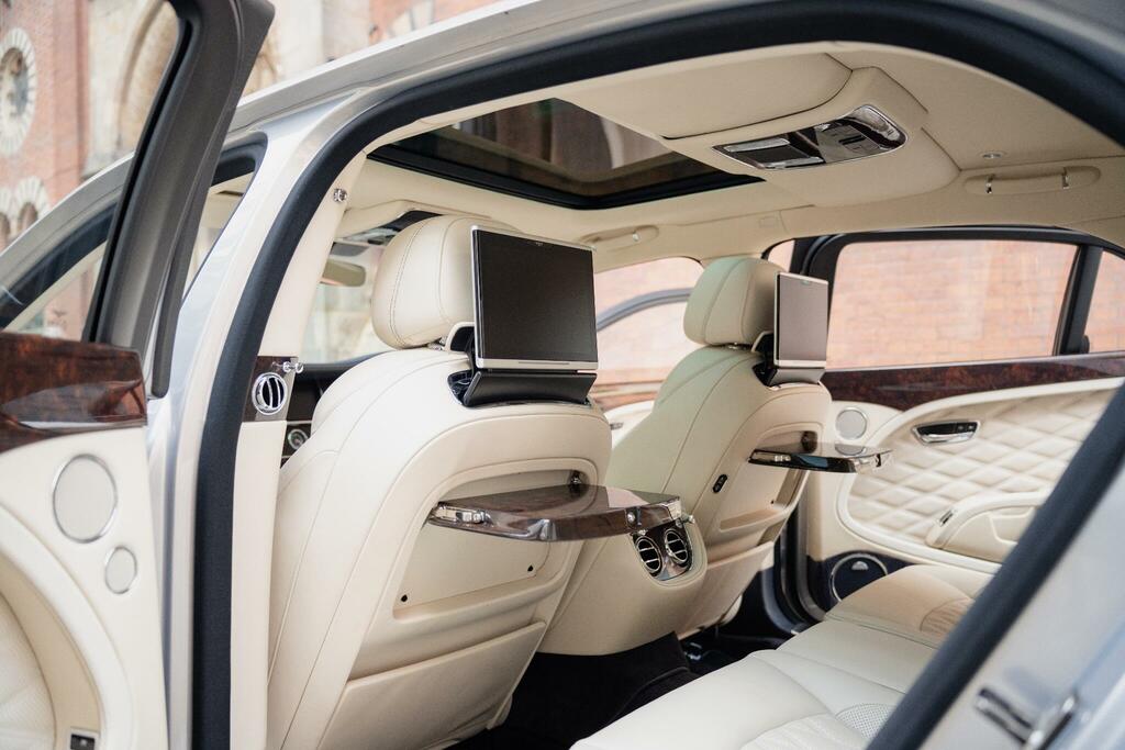 Bentley Mulsanne Speed V8 Silver #50