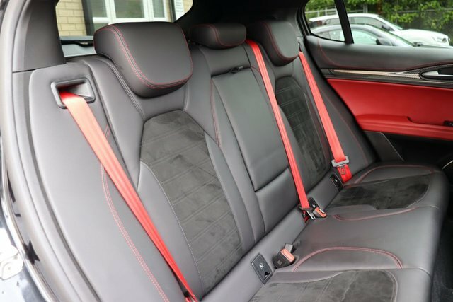 Alfa Romeo Stelvio 2.9 V6 Bi-turbo Quadrifoglio Awd RX21OCM Black #5