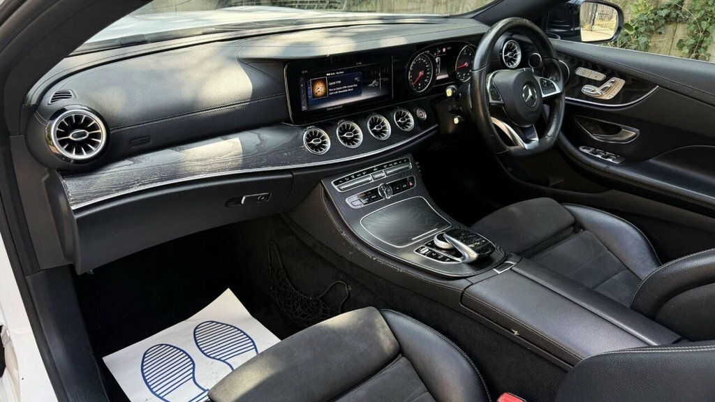 Mercedes-Benz E Class 2018 2.0 E220d Amg Line Premium G-tronic Euro 6 White #3