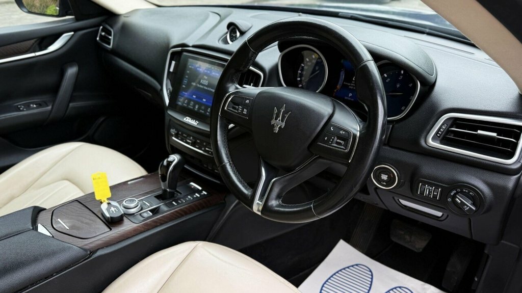 Maserati Ghibli 3L Null Grey #10