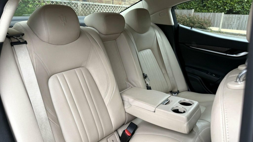 Maserati Ghibli 3L Null Grey #14