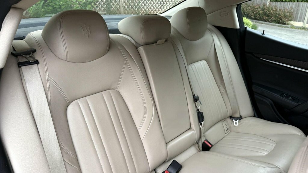 Maserati Ghibli 3L Null Grey #13