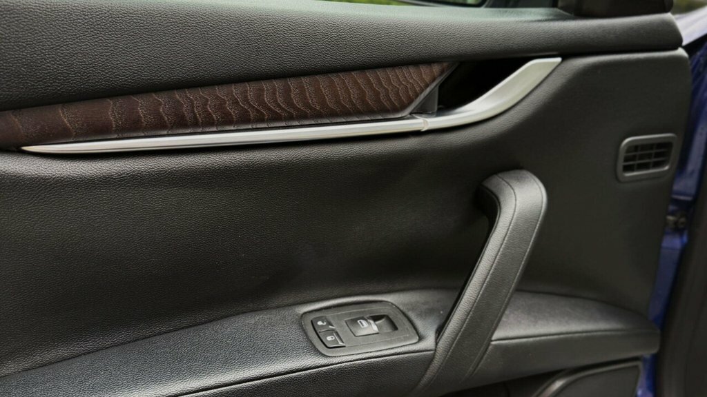 Maserati Ghibli 3L Null Grey #29