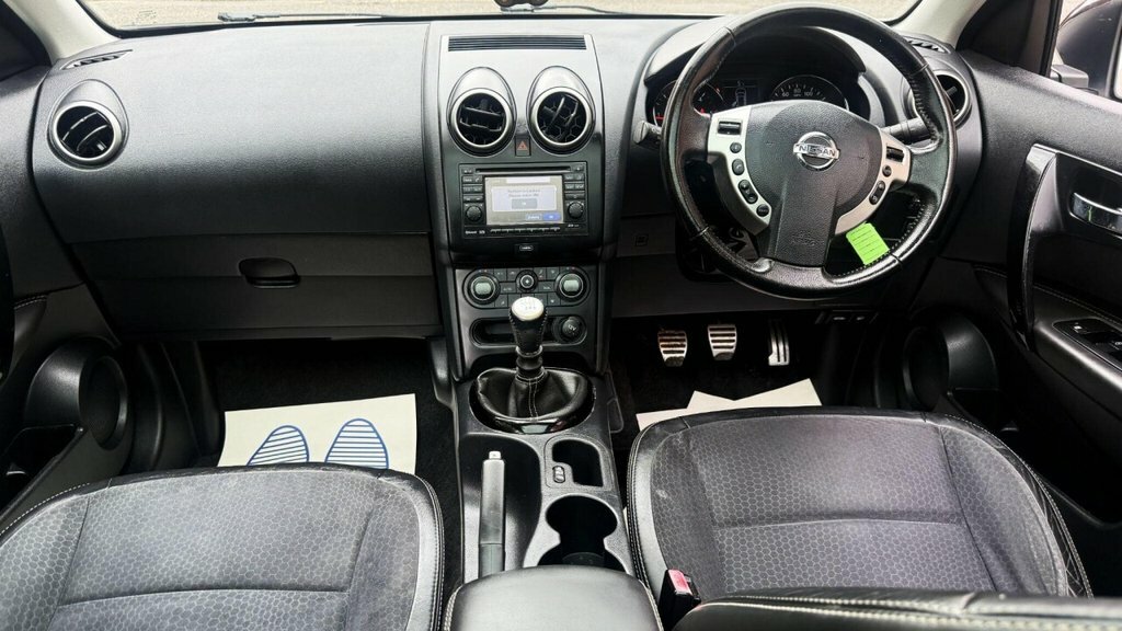 Nissan Qashqai 2013 1.5 Dci 360 2Wd Euro 5 CV13AWJ White #2