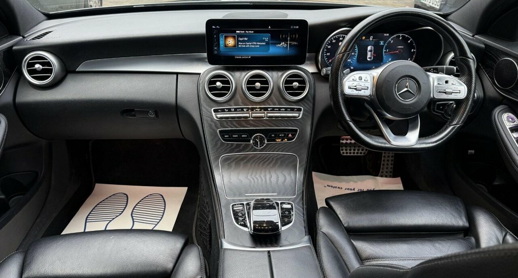 Mercedes-Benz C Class 2020 2.0 C300d Amg Line Edition Premium G-tronic SL20FPE Grey #3