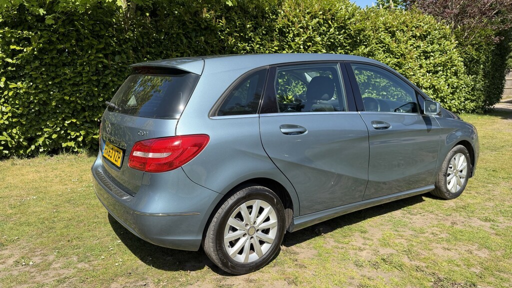 Mercedes-Benz B Class Mpv 1.8 B180 Cdi Blueefficiency Se 2013 Blue #6