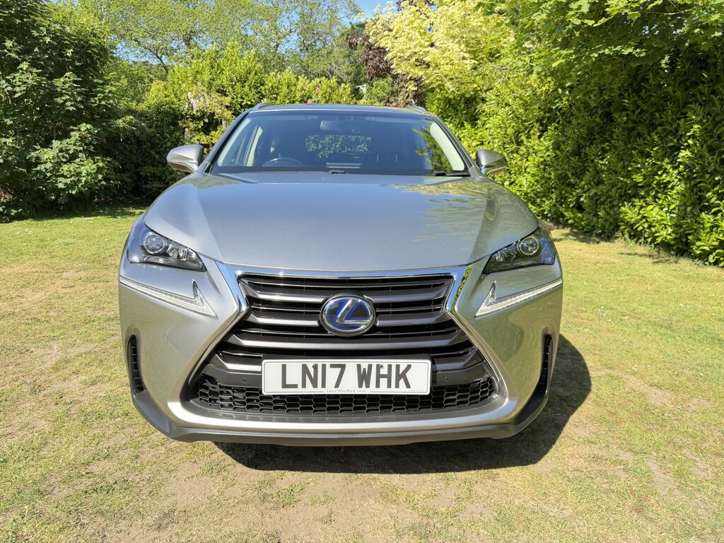 Lexus NX Suv 2.5 300H Luxury 2017 LN17WHK Silver #2