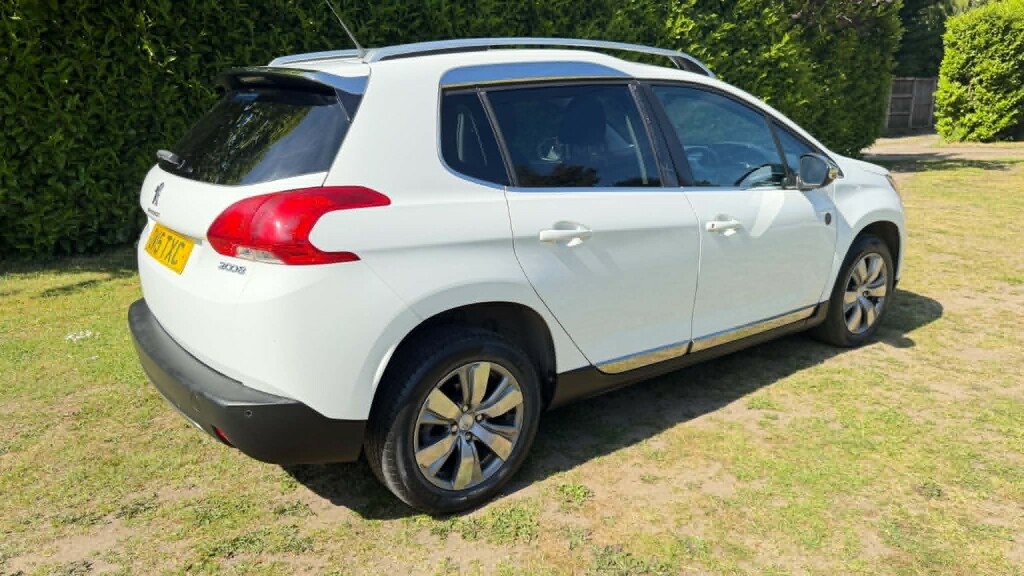 Peugeot 2008 Suv 1.2 Vti Puretech Crossway 2015 White #4