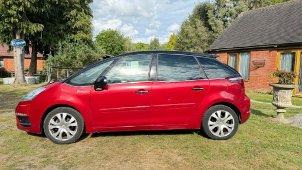 Citroen C4 Picasso Mpv 1.6 Hdi Platinum 2013 SK62VMD Red #4