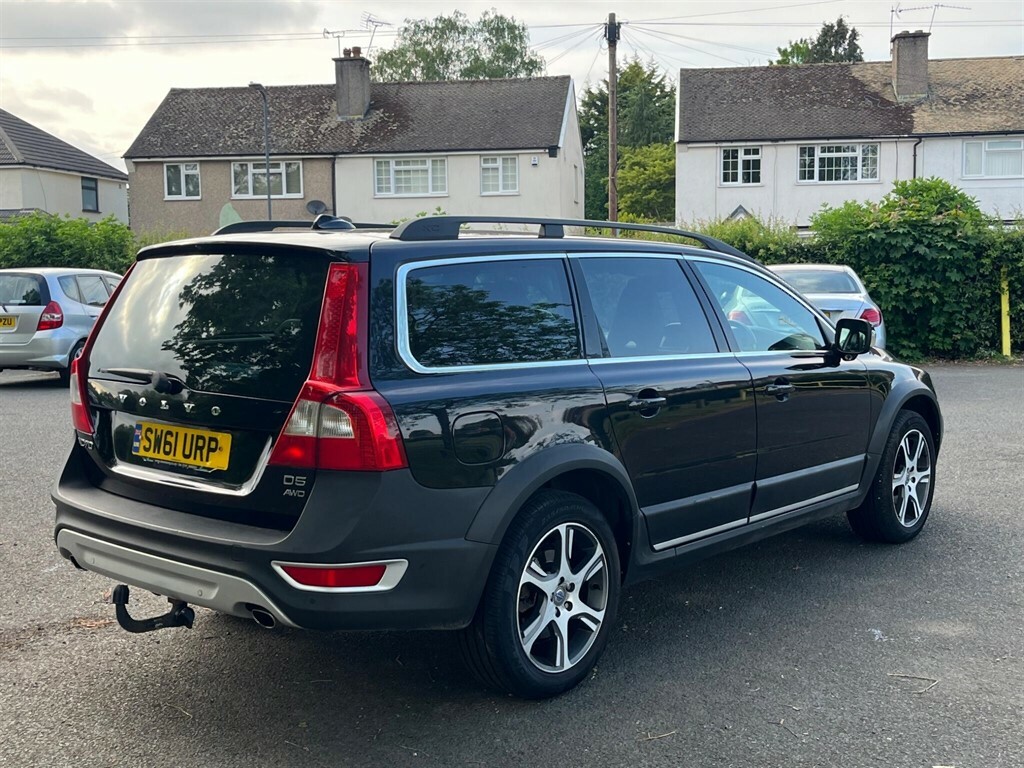 Volvo XC70 2.4 D5 Se Lux Geartronic Awd Euro 5 Black #4