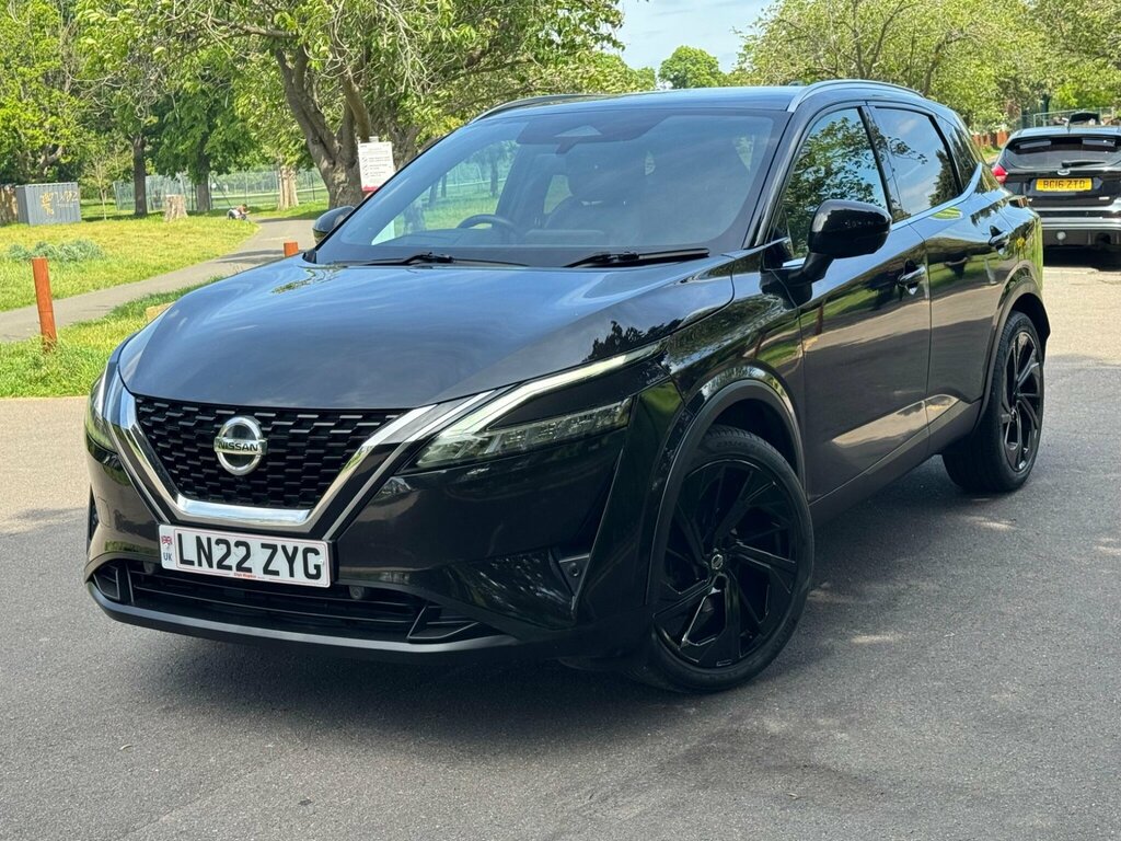 Nissan Qashqai 1.3 Dig-t Mhev Tekna Xtron Euro 6 Ss LN22ZYG Black #3