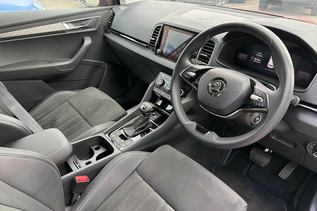 Skoda Karoq 1.5 Tsi Se L Dsg Red #6