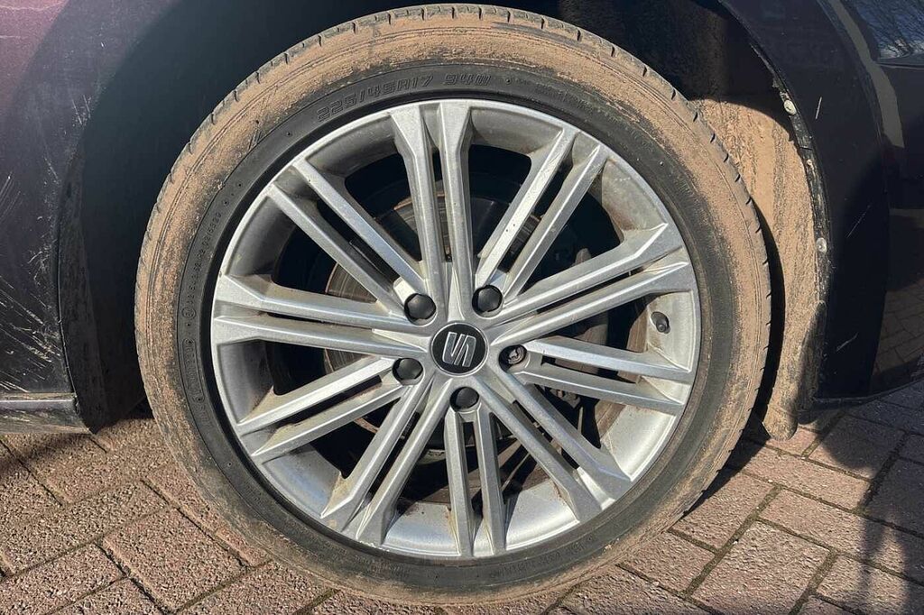 Seat Leon 1.4 Tsi 125 Xcellence Technology Purple #5
