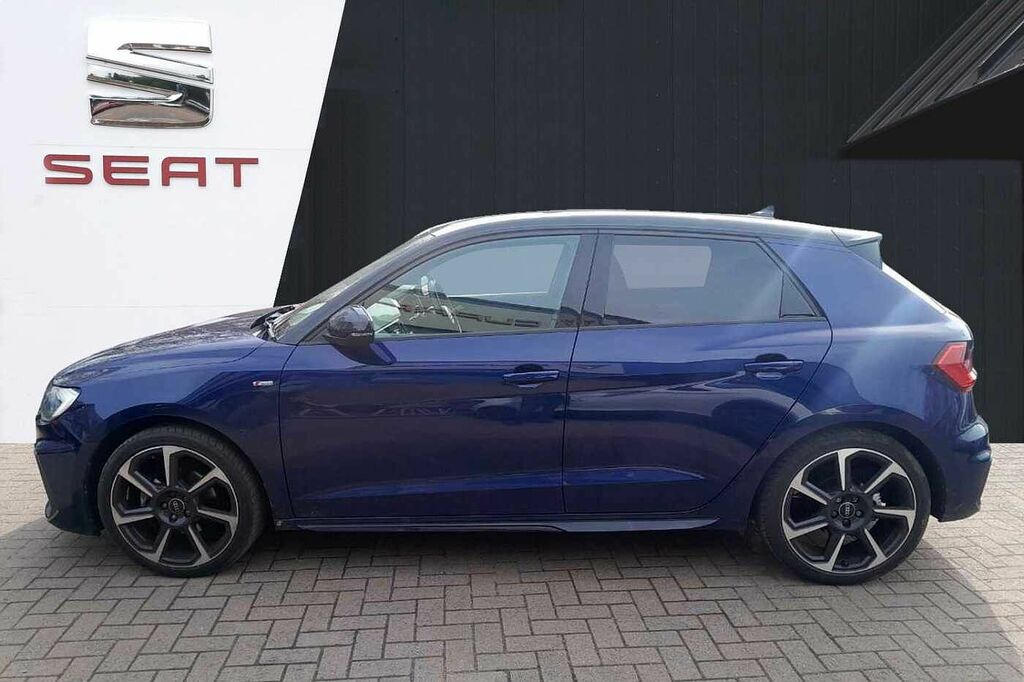 Audi A1 30 Tfsi 110 Black Edition BV24TOH Blue #4