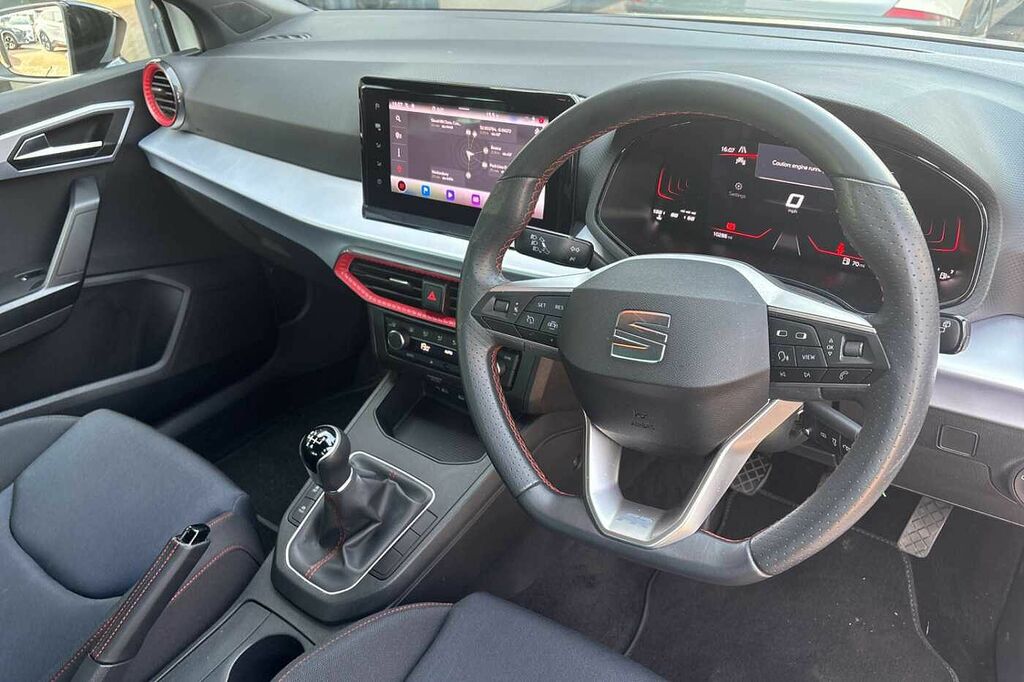 Seat Ibiza 1.0 Tsi 95 Fr DX73XSH White #6
