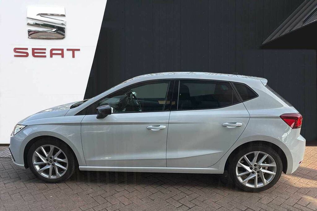 Seat Ibiza 1.0 Tsi 95 Fr DX73XSH White #4